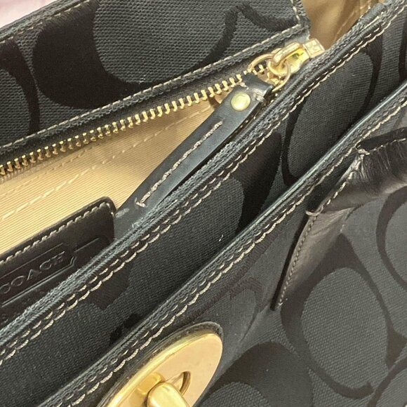 EUC Coach w/ COA Hamptons Medium Madeline Tote - Picture 9 of 12